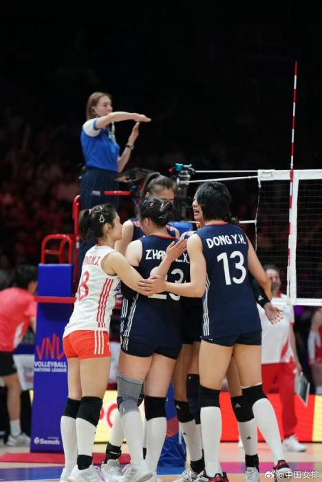 中国女排阿灵顿站力克美国队 四连胜挺进总决赛