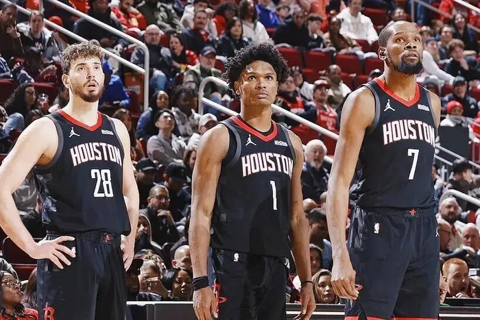 火箭全明星中锋申京表现低迷引争议