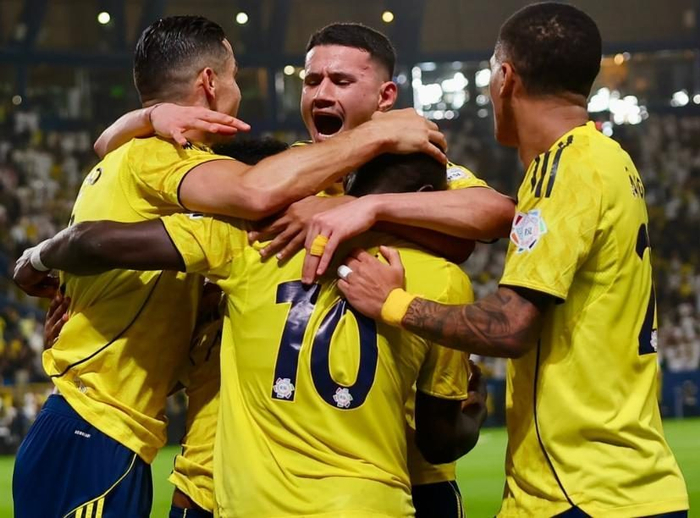 C罗复出首战献两球 利雅得胜利5-2大胜纳杰马