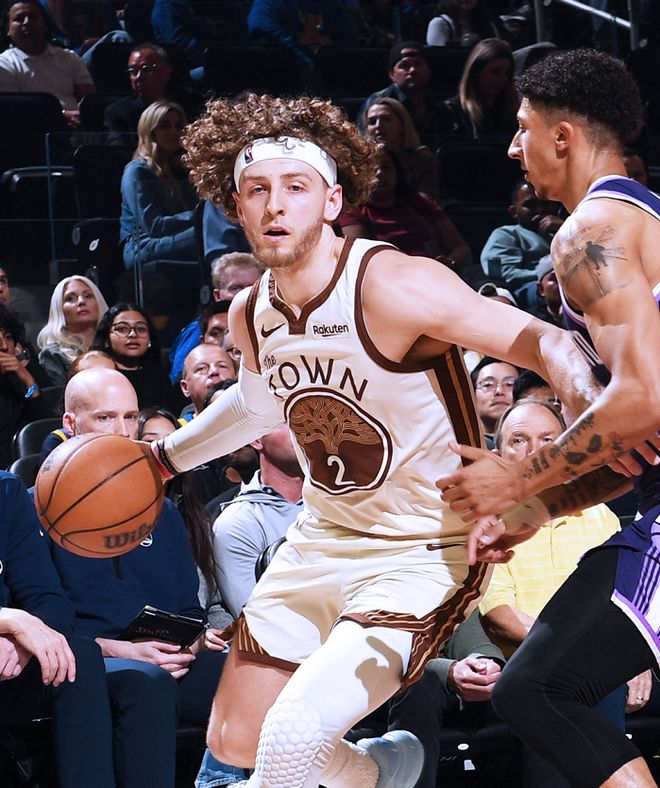 库里复出低迷难救主 勇士客场不敌国王